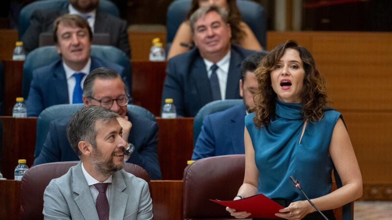 La presidenta de la Comunidad, Isabel Díaz Ayuso, en el pleno de la Asamblea de Madrid, este jueves. 