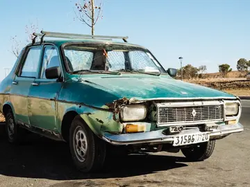 Coche abandonado Coche abandonado