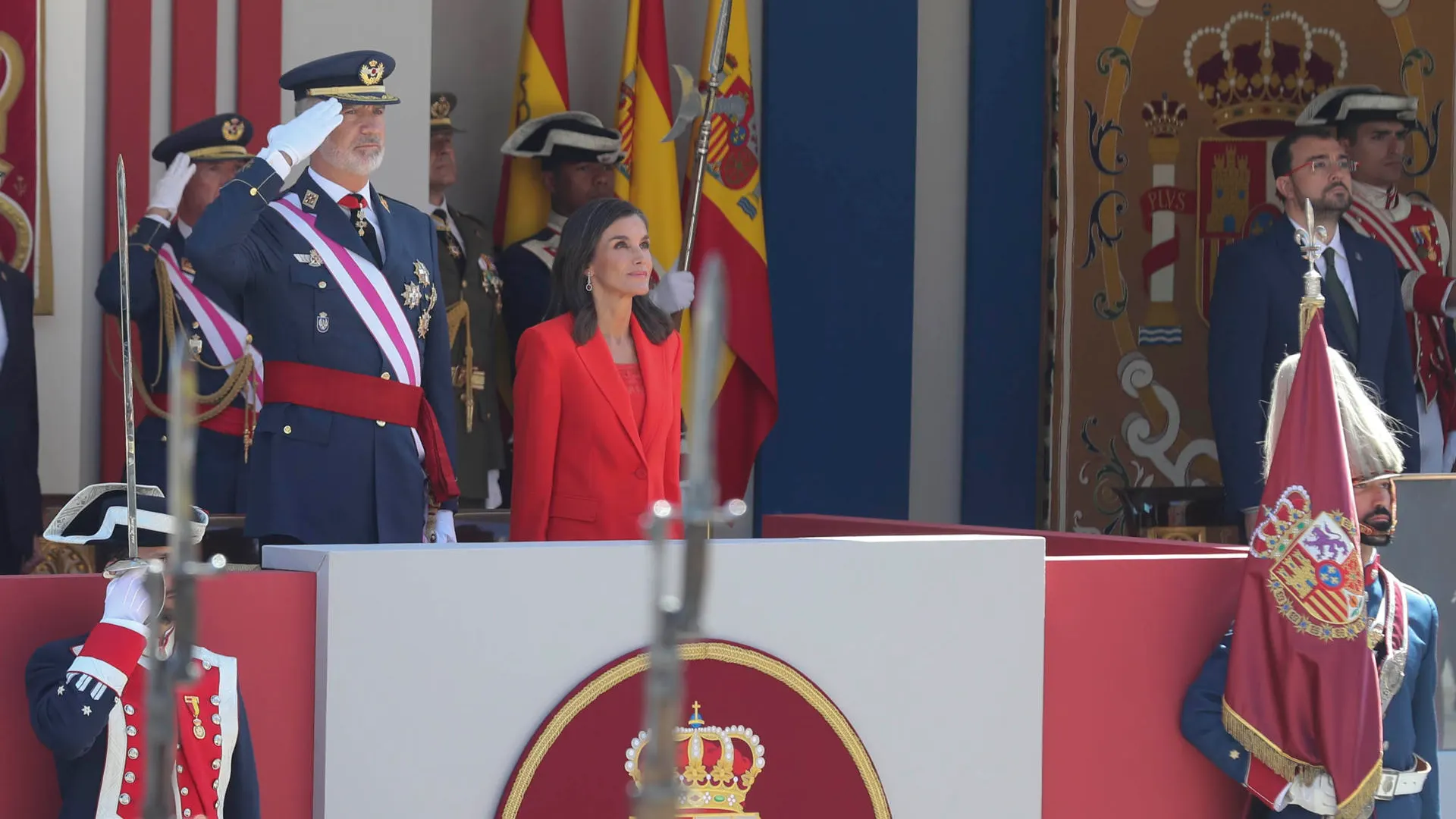 Los reyes en el desfile de las Fuerzas Armadas