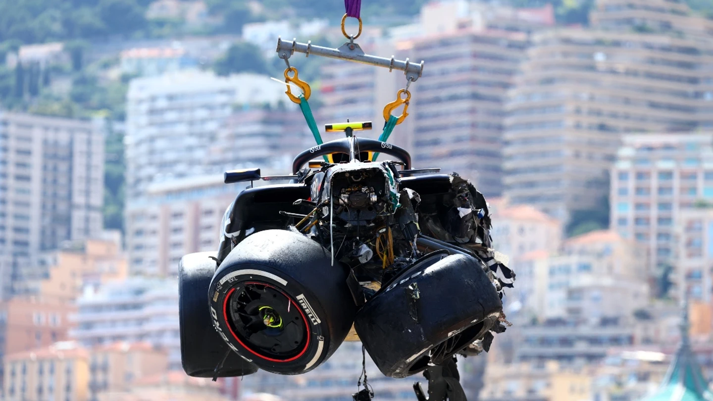 El Red Bull de Sergio Pérez, destrozado El Red Bull de Sergio Pérez, destrozado