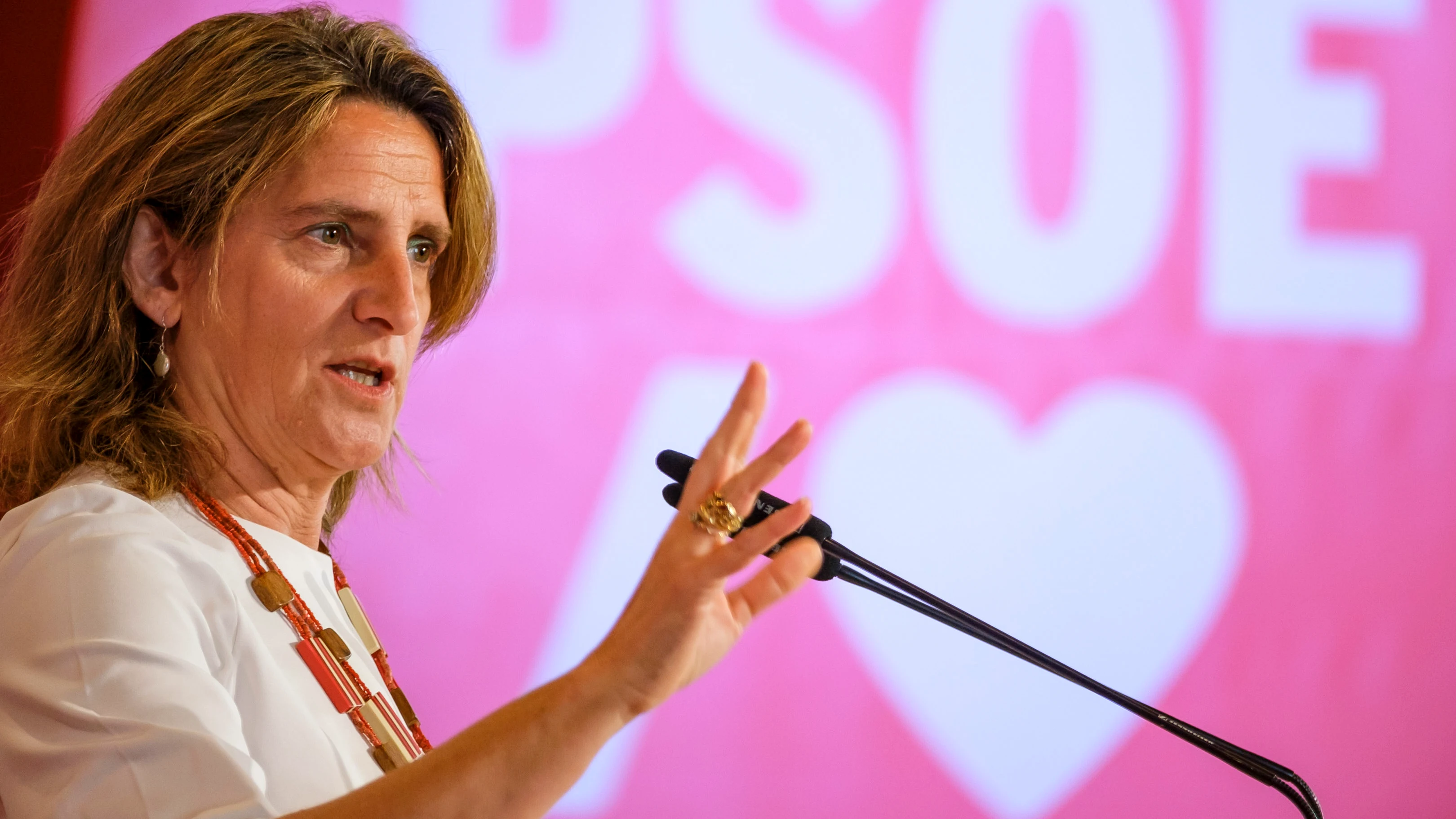 La candidata del PSOE al Parlamento Europeo, Teresa Ribera, durante un acto de campaña en Las Palmas de Gran Canaria