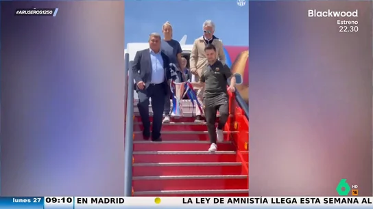 Alfonso Arús, tras ver cómo es Laporta y no Alexia quien lleva la copa de la Champions: "Los goles los marca él, ¿no? Alfonso Arús, tras ver cómo es Laporta y no Alexia quien lleva la copa de la Champions: "Los goles los marca él, ¿no?