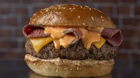 Pastrami Burger, de Foster's Hollywood Pastrami Burger, de Foster's Hollywood