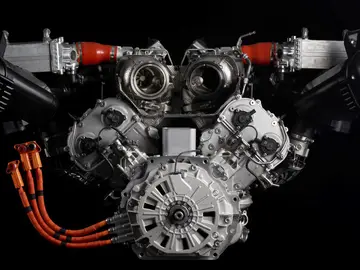 Amantes de los coches, no está todo perdido, y así lo demuestra este V8 PHEV capaz de girar hasta 10.000 rpm Amantes de los coches, no está todo perdido, y así lo demuestra este V8 PHEV capaz de girar hasta 10.000 rpm