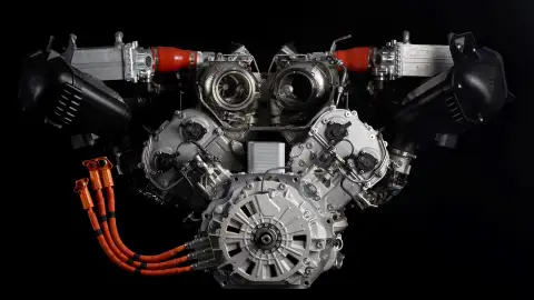 Amantes de los coches, no está todo perdido, y así lo demuestra este V8 PHEV capaz de girar hasta 10.000 rpm Amantes de los coches, no está todo perdido, y así lo demuestra este V8 PHEV capaz de girar hasta 10.000 rpm