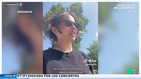 El sorprendente servicio que le ofrecieron a una joven en un peluquería alemana: "Puedo ordenar al peluquero que hable o no" El sorprendente servicio que le ofrecieron a una joven en un peluquería alemana: "Puedo ordenar al peluquero que hable o no"