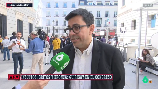 ARV- Gerardo Pisarello, tras ser insultado por Vox: "Son gente que lleva la pulsera, pero su preocupación es la cartera" ARV- Gerardo Pisarello, tras ser insultado por Vox: "Son gente que lleva la pulsera, pero su preocupación es la cartera"