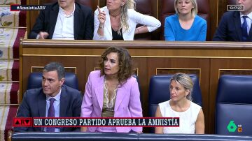 Gritos de "traidor" al PSOE en el Congreso cuando votaba 'sí' a la ley de amnistía 