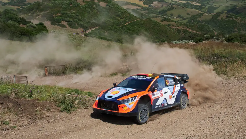 Dani Sordo es tercero en Cerdeña Dani Sordo es tercero en Cerdeña
