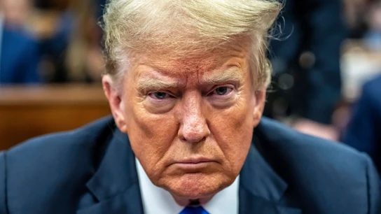 El expresidente de Estados Unidos, Donald Trump, en la corte de Manhattan durante la deliberación del jurado del caso Stormy Daniels. El expresidente de Estados Unidos, Donald Trump, en la corte de Manhattan durante la deliberación del jurado del caso Stormy Daniels.