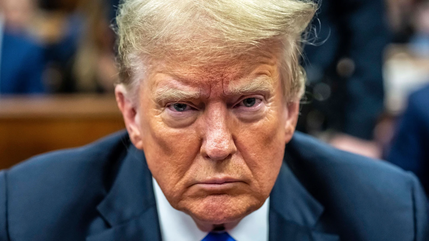El expresidente de Estados Unidos, Donald Trump, en la corte de Manhattan durante la deliberación del jurado del caso Stormy Daniels. El expresidente de Estados Unidos, Donald Trump, en la corte de Manhattan durante la deliberación del jurado del caso Stormy Daniels.