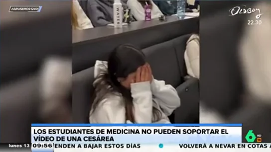 La sorprendente reacción de unos estudiantes de Medicina al ver una cesárea: "No pueden ni mirar" La sorprendente reacción de unos estudiantes de Medicina al ver una cesárea: "No pueden ni mirar"