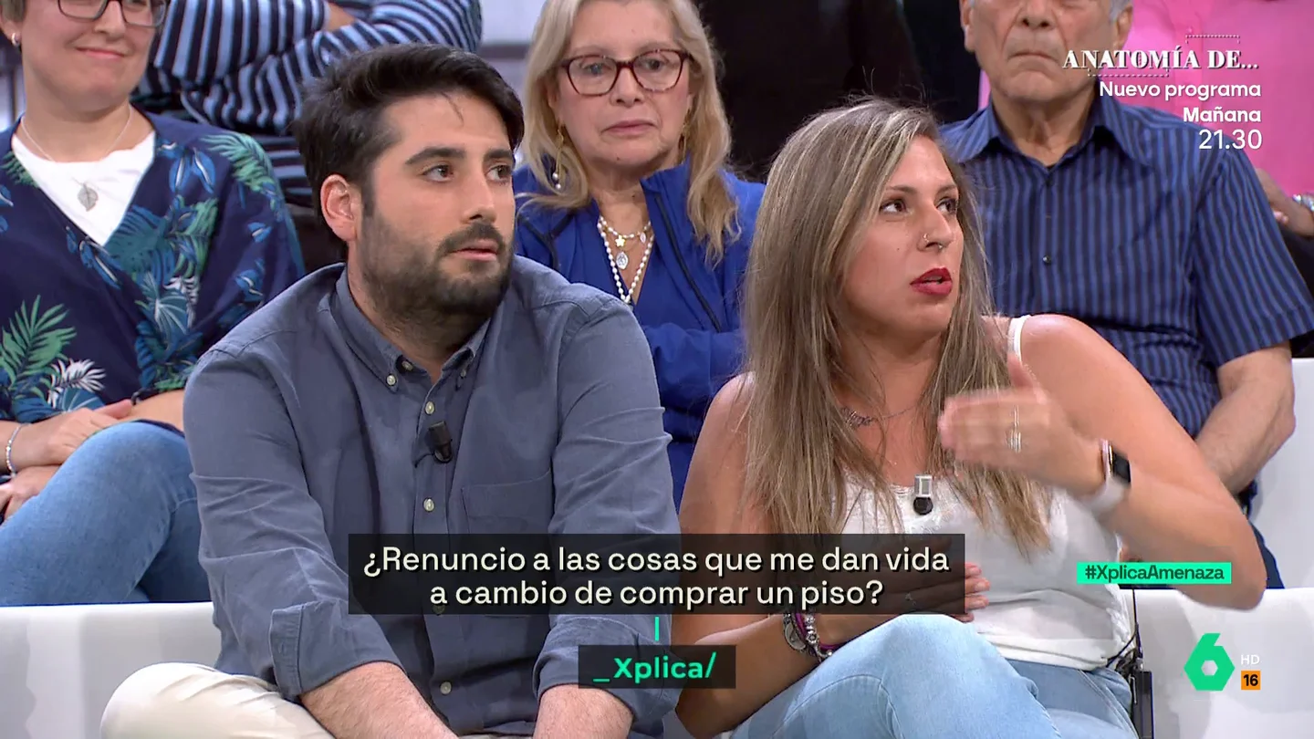 XPLICA Una trabajadora precaria, sobre sus vacaciones: "Yo no puedo beberme diez cervezas en un chiringuito de Matalascañas" XPLICA Una trabajadora precaria, sobre sus vacaciones: "Yo no puedo beberme diez cervezas en un chiringuito de Matalascañas"