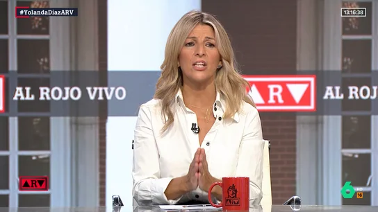 Yolanda Díaz acusa a Feijóo de conocer la causa de Begoña Gómez en detalle cuando estaba secreta Yolanda Díaz acusa a Feijóo de conocer la causa de Begoña Gómez en detalle cuando estaba secreta