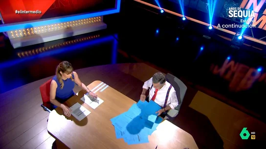 La queja de Wyoming al empezar el programa por culpa de su desorganizado guion: "Algún tonto me ha alicatado la mesa" La queja de Wyoming al empezar el programa por culpa de su desorganizado guion: "Algún tonto me ha alicatado la mesa"