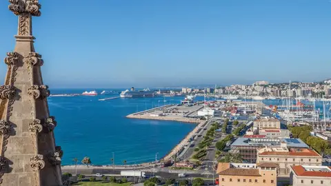 Vistas desde la Catedral de Palma Vistas desde la Catedral de Palma