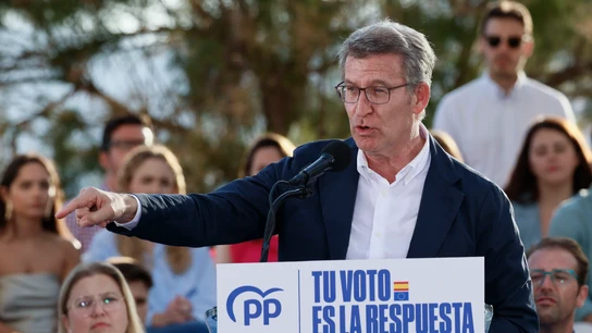 El presidente del PP, Alberto Núñez Feijóo, participa en el acto central de la campaña del PP en Baleares para las elecciones europeas del 9 de junio. El presidente del PP, Alberto Núñez Feijóo, participa en el acto central de la campaña del PP en Baleares para las elecciones europeas del 9 de junio.