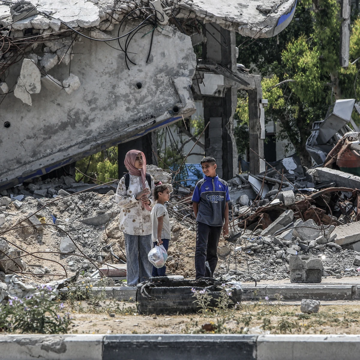 Israel mata a al menos 10 familiares del líder de Hamás Haniyeh, incluida su hermana