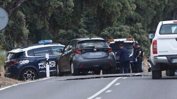 Presencia policial en las inmediaciones de la zona del asesinato a tiros del hermano de Begoña Villacís