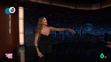 Sofía Vergara pide perdón a Jimmy Kimmel por el look escogido para acudir a su programa