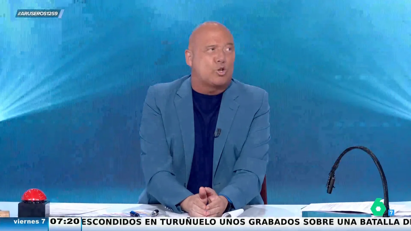 Alfonso Arús alucina al saber que los adolescentes escuchan solo 30 segundos de las canciones: "¿Y si el estribillo es bueno?" Alfonso Arús alucina al saber que los adolescentes escuchan solo 30 segundos de las canciones: "¿Y si el estribillo es bueno?"