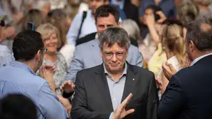 El expresidente de la Generalitat, Carles Puigdemont, durante un acto de campaña de JxCat en Colliure (Francia).