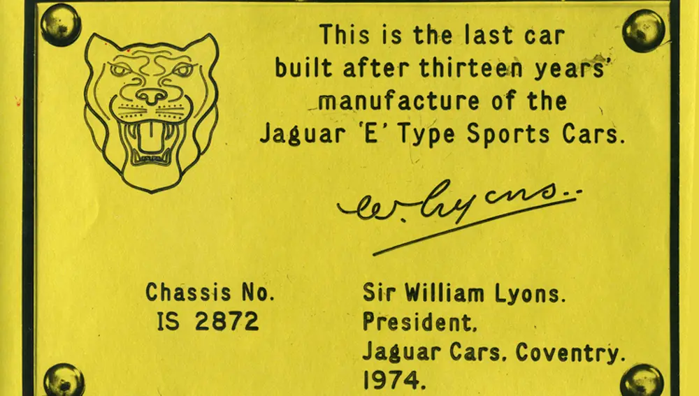 Placa del último modelo de Jaguar E-Type fabricado