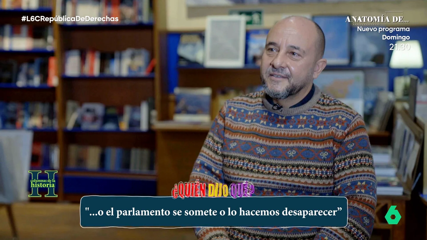 ¿Largo Caballero o Gil-Robles?: laSexta Columna pone a prueba a los historiadores con frases incendiarias de la República ¿"Cuando llegue el momento o el Parlamento se somete, o lo hacemos desaparecer" lo dijo el socialista Largo Caballero o el líder de las derechas Gil-Robles? laSexta Columna desafía a los historiadores en este vídeo.