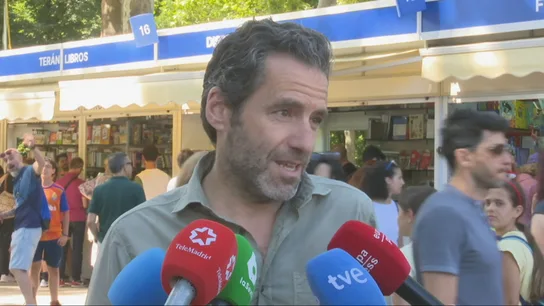 Borja Sémper en la Feria del Libro de Madrid Borja Sémper en la Feria del Libro de Madrid