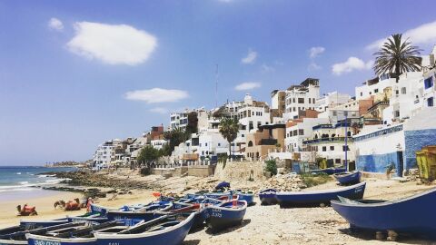 Playa de Taghazout en Marruecos