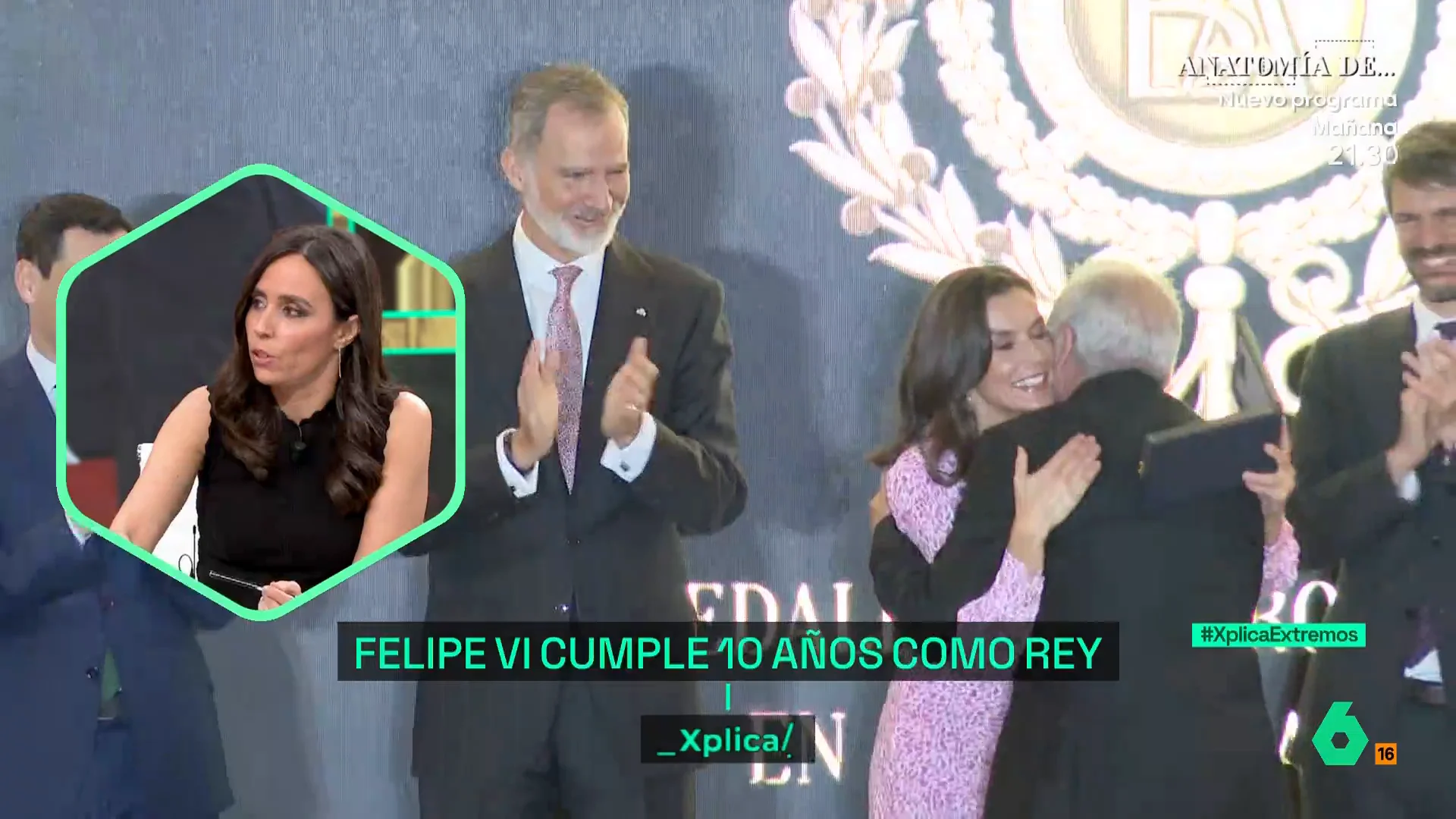 XPLICA Pilar Velasco, sobre los tensos diez años de reinado de Felipe VI bajo la sombra de su padre: "Ha tenido más investiduras que Juan Carlos I durante su reinado"