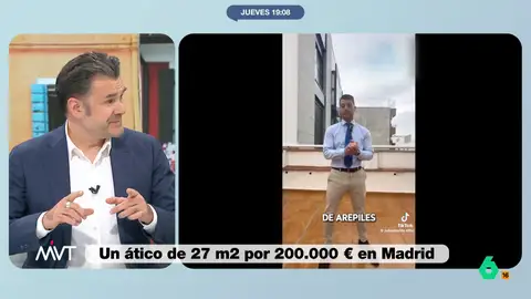 Iñaki López y Cristina Pardo reaccionan al vídeo en el que un agente inmobiliario 'vende' un piso de 27 metros cuadrados en el madrileño barrio de Chamberí. "Se agradece que al menos no le entre la risa", apunta la presentadora en este vídeo.