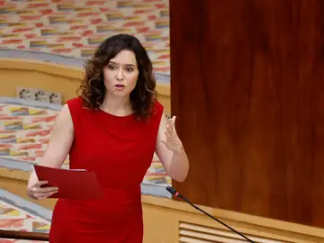 La presidenta de la Comunidad de Madrid, Isabel Díaz Ayuso, durante un pleno de la Asamblea. 