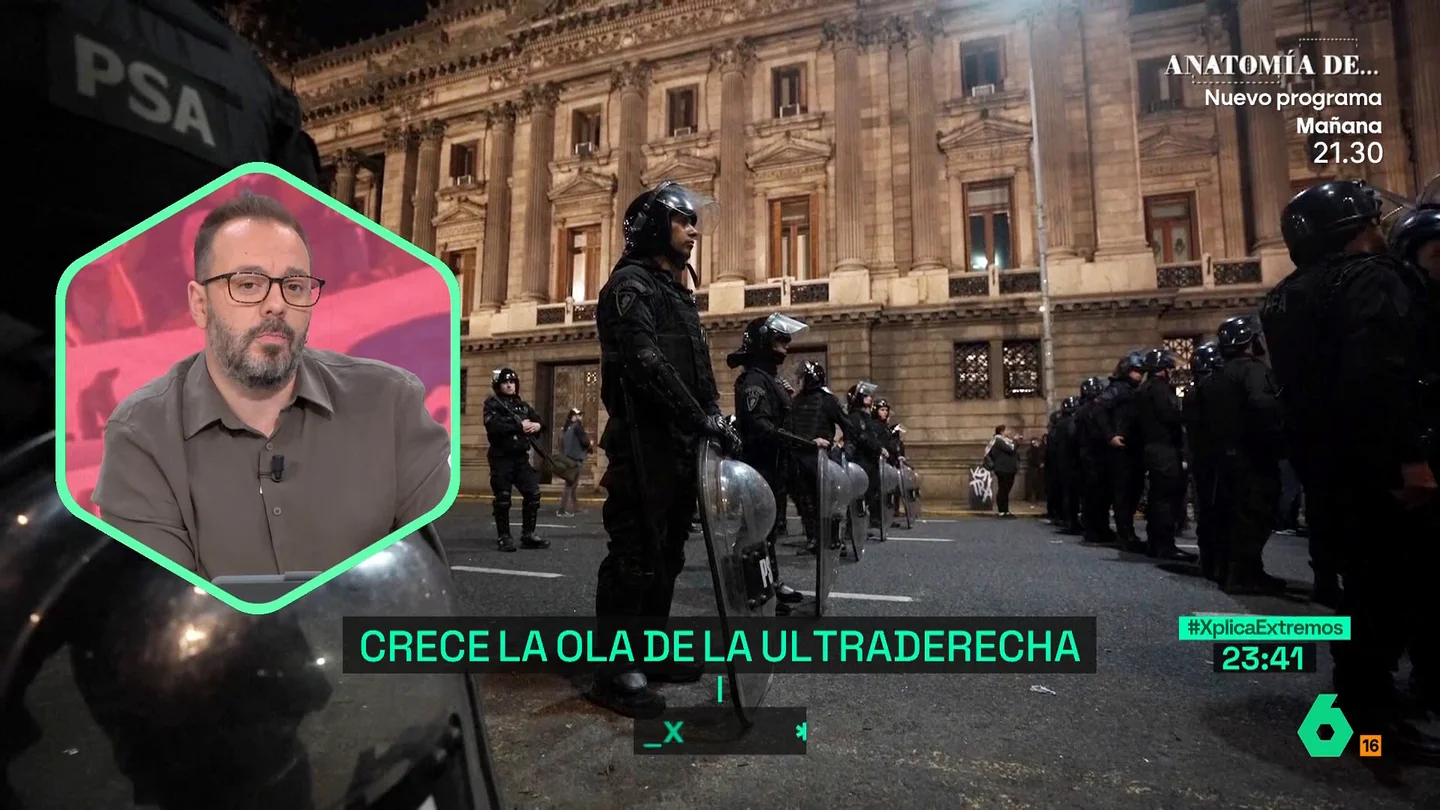 XPLICA Maestre, sobre una de las leyes de Milei: "Les ha dado carta blanca a las grandes corporaciones para que expolien los recursos de Argentina" XPLICA Maestre, sobre una de las leyes de Milei: "Les ha dado carta blanca a las grandes corporaciones para que expolien los recursos de Argentina"
