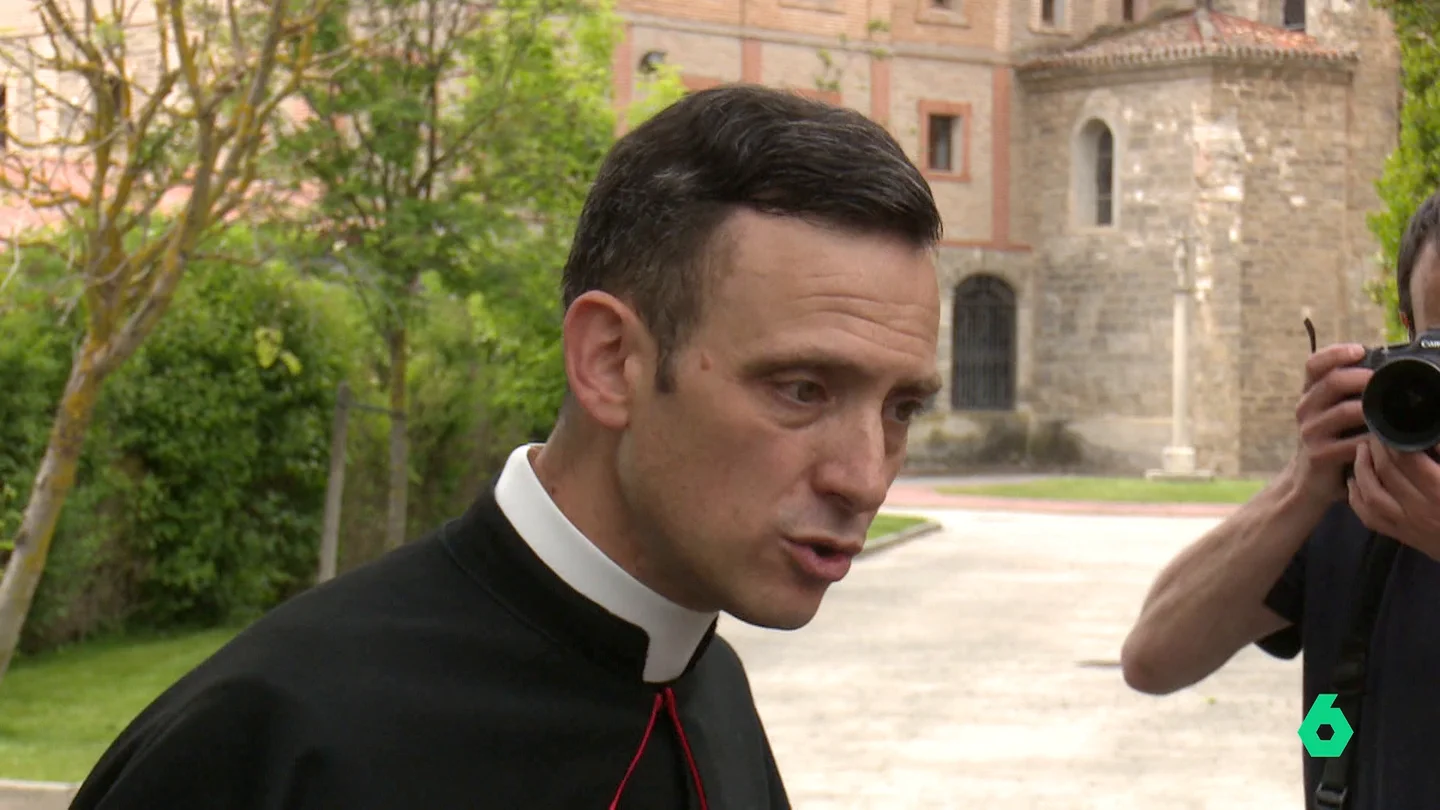 Equipo de Investigación pone contra las cuerdas al falso cura Ceacero Equipo de Investigación pregunta a la mano derecha del falso obispo Pablo Rojas, José Ceacero, sobre los miembros de la Pía Unión: ¿Sabe quién es el benefactor de las monjas? ¿Hay más miembros que no sean ellos dos? Sus evasivas, en este vídeo.