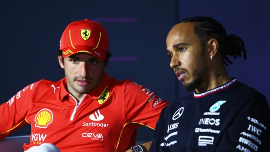 Carlos Sainz y Lewis Hamilton Carlos Sainz y Lewis Hamilton