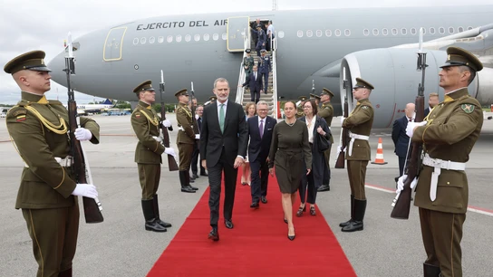 El rey Felipe VI a su llegada a Lituania este lunes. El rey Felipe VI a su llegada a Lituania este lunes.