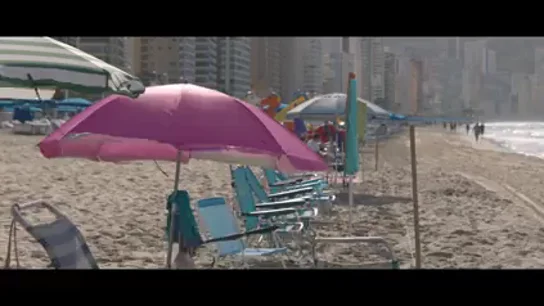 Jalis de la Serna descubre la 'guerra' de las sombrillas en Benidorm: ¿es aceptable ponerla a las 7 de la mañana y volver al hotel? Jalis de la Serna descubre la 'guerra' de las sombrillas en Benidorm: ¿es aceptable ponerla a las 7 de la mañana y volver al hotel?