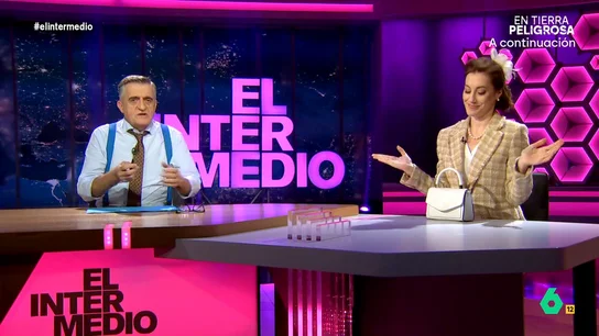 Wyoming ironiza con la condecoración como Gran Dama de los Reales Tercios a Díaz Ayuso: "Con lo que le gusta la cervecita..." Cristina Gallego se convierte en Piluchi, la señora bien, para hablar sobre la condecoración otorgada a Isabel Díaz Ayuso, la de Gran Dama de los Tercios Reales, por parte de una asociación civil y militar creada por Juan de Borbón.