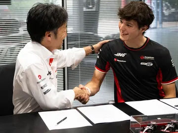 Oliver Bearman es el primer piloto de HAAS para la temporada 2025 Oliver Bearman es el primer piloto de HAAS para la temporada 2025