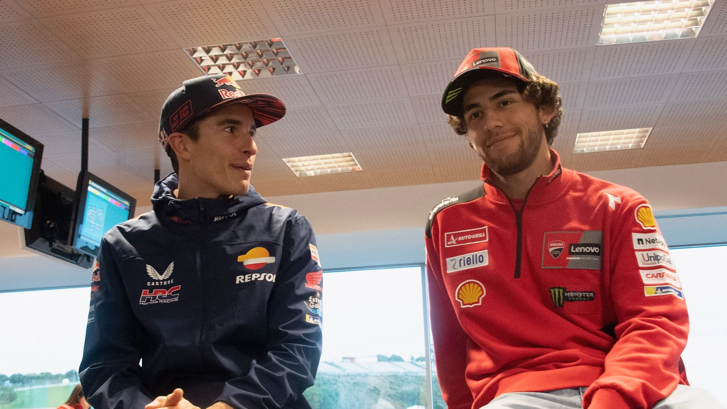 Marc Márquez y Enea Bastianini Marc Márquez y Enea Bastianini