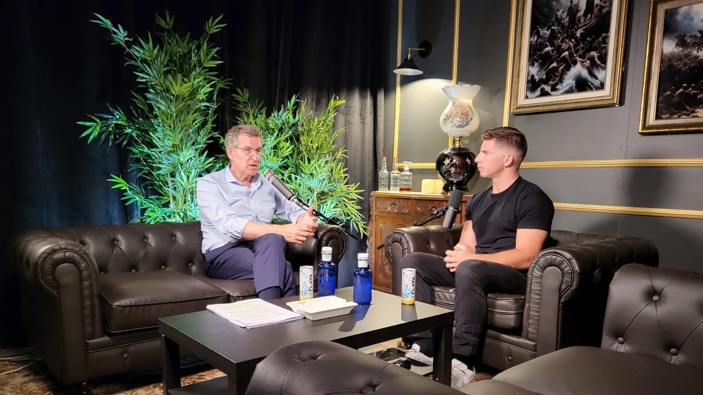 Feijóo en la entrevista del podcast del influencer Pedro Buerbaum Feijóo en la entrevista del podcast del influencer Pedro Buerbaum