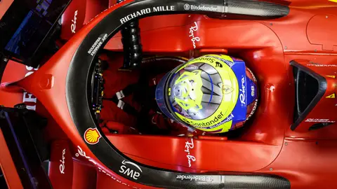 Oliver Bearman sustituyó a Carlos Sainz por su apendicitis Oliver Bearman sustituyó a Carlos Sainz por su apendicitis