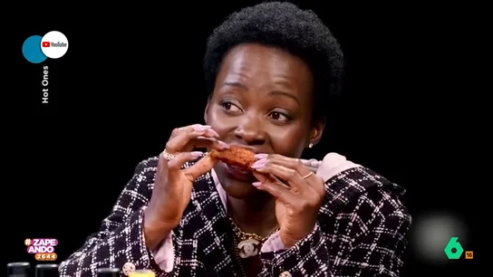 La 'llorera' de Lupita Nyong'o por culpa de unas alitas picantes: "Simplemente estoy triste" La actriz fue una de las invitadas de 'Hot Ones', un programa de entrevistas en el que comen alitas con salsas picantes.