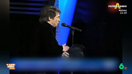 V&iacute;ctor El&iacute;as visita Zapeando para mostrar c&oacute;mo, en algunas ocasiones, los conciertos se pueden torcer por culpa de los sucesos m&aacute;s extra&ntilde;os: desde un fallo de playback hasta una ca&iacute;da indeseada. 