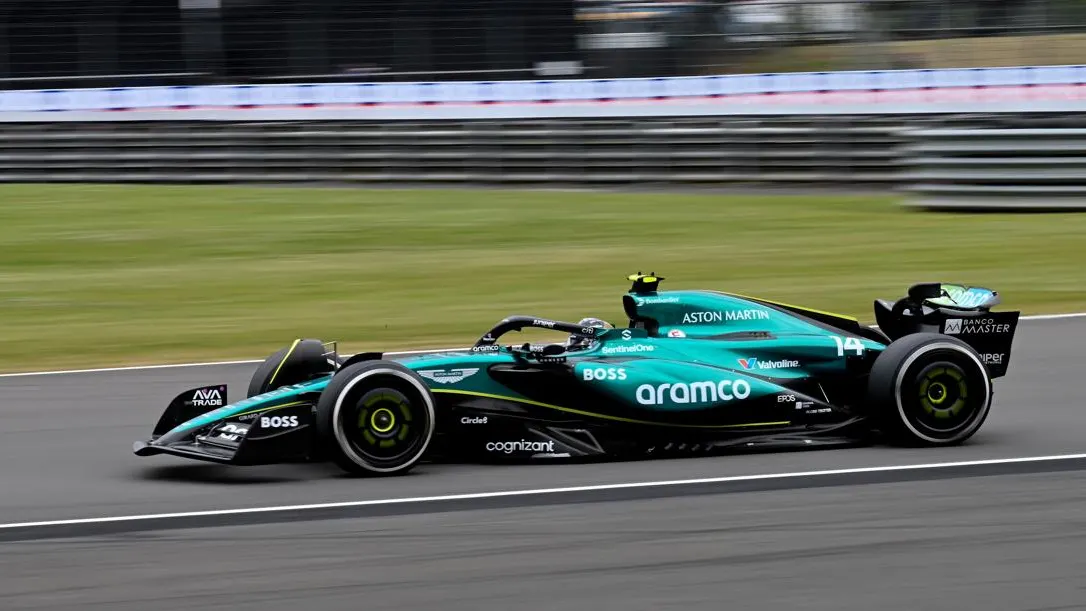 Fernando Alonso, en el Aston Martin