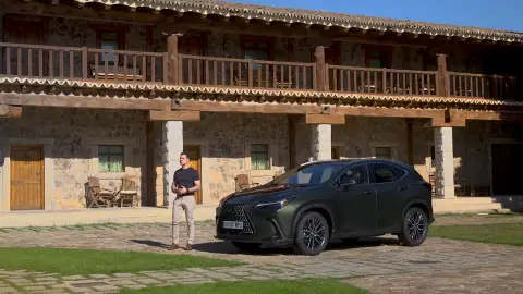 Lexus NX 450h+ Lexus NX 450h+