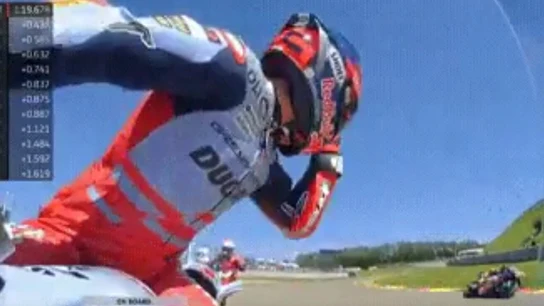 Marc Márquez y su gesto a Bradl Marc Márquez y su gesto a Bradl