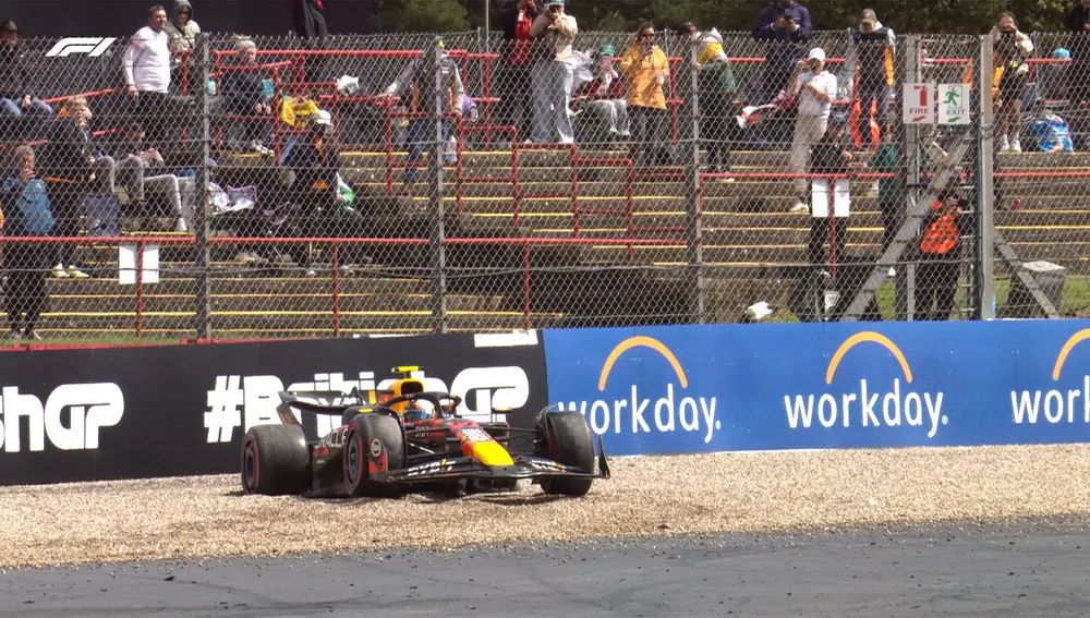 Checo Pérez no pasó de la Q1 tras irse a la grava Checo Pérez no pasó de la Q1 tras irse a la grava
