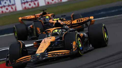 Los McLaren dejaron pasar de nuevo una oportunidad Los McLaren dejaron pasar de nuevo una oportunidad